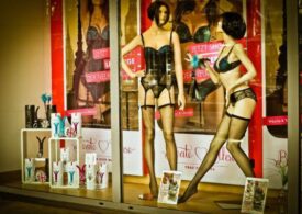 Коронавирус угрожает порно-индустрии США, а в мире выросли продажи секс-игрушек