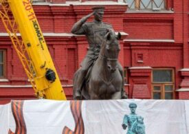 В Москве втихаря подменили памятник маршалу Жукову