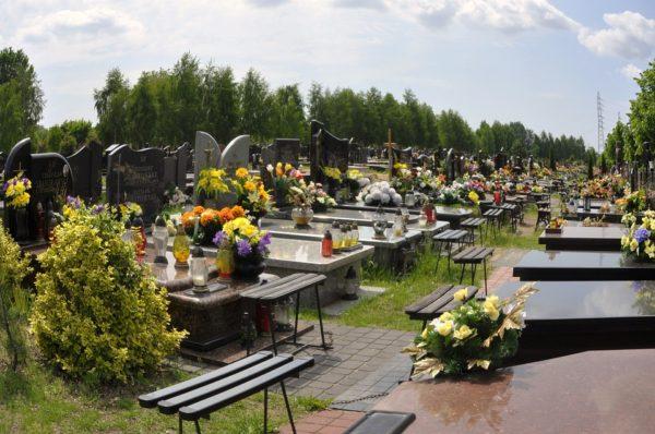 Запрет на посещение кладбищ на Пасху поддержала РПЦ