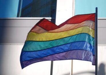 «Бессмертный» представитель ЛГБТ нарывался на ВДВшников в Ярославле: Сам виноват