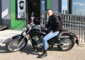 «Байкер всегда не прав»: почему автомобилисты Петербурга таранят мотоциклы на ходу