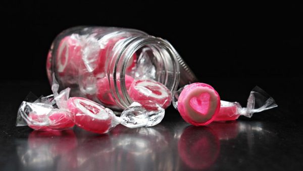 «Недетские» конфеты обнаружились в одном из магазинов Екатеринбурга