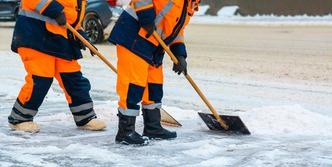 Суммарный размер штрафов за уборку снега в Петербурге достиг 25 млн. рублей