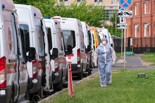Транспортная реформа усилит пандемию в Санкт-Петербурге
