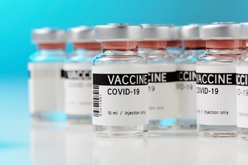 Эпидемиолог Кутешко сомневается в заявленном Смольным уровне вакцинации