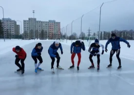 Сотни петербуржцев приняли участие в забеге на коньках, несмотря на рост заболеваемости COVID-19