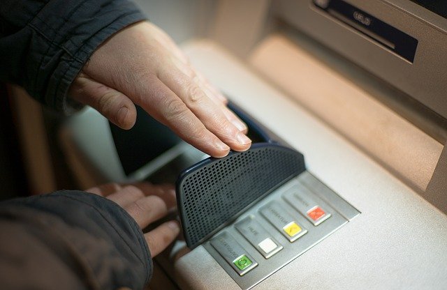 В Петербурге возникли трудности с получением наличных денег из банкоматов