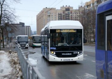 В автобусах Санкт-Петербурга останется только социальная реклама