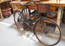 В архивах музея Красноярска обнаружили правила для первых велосипедистов 1895 года