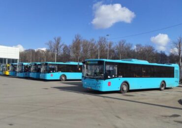 Бельский намерен отдать «лишние» автобусы Мариуполю при их нехватке в Петербурге
