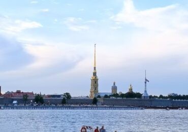 Власти Петербурга отказываются зарабатывать на туристической привлекательности города