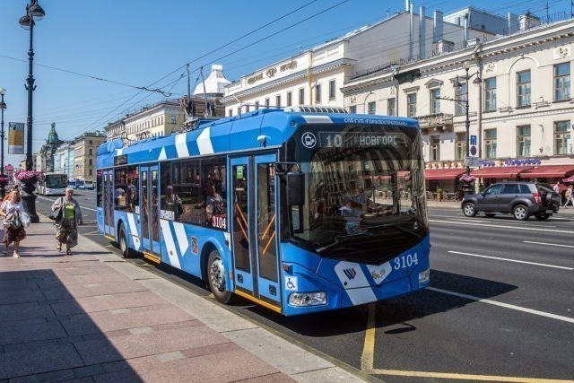 Петербуржцы считают транспортную реформу в городе «могилой логистики»