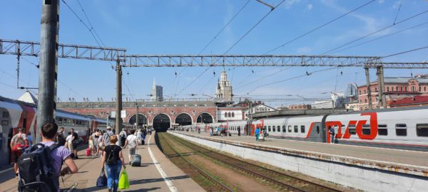 Москвичи используют пригородные поезда для поездок по городу