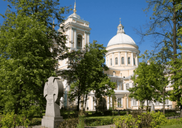 Сообщество Свято-Троицкой Александро-Невской лавры в социальных сетях взломали