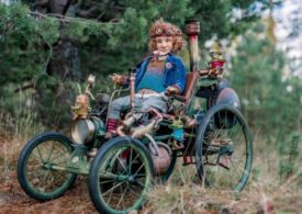 Древомобиль, работающий на берёзовой коре, стал главным экспонатом на фестивале кукол в Архангельске