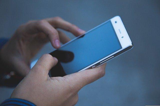 Телефонные мошенники используют новый способ обмана граждан в России