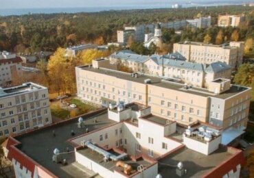 Петербуржцы потребовали отставки Беглова после скандального визита в больницу №40
