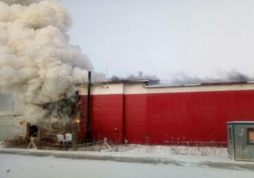 Крупный пожар на заводе «Беларусь МТЗ» в Петербурге унёс жизни нескольких человек