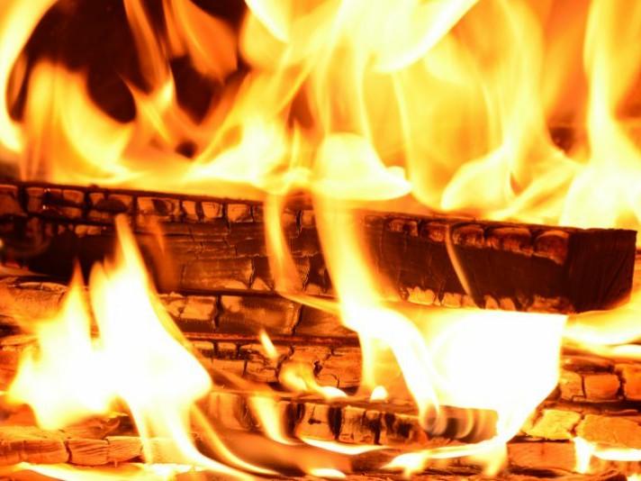 Пожар в частном доме в Ленобласти вскрыл нарколабораторию