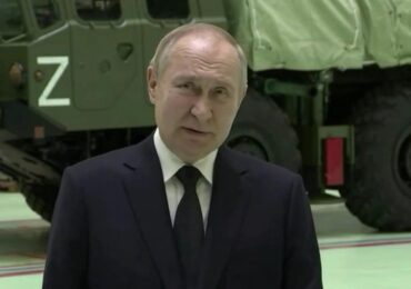Владимир Путин посетил Обуховский завод в Петербурге