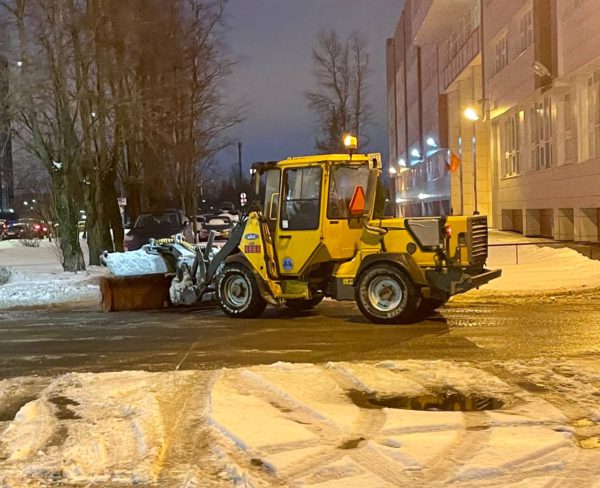 «Оставляет желать лучшего»: депутат Фаттуш прокомментировала ситуацию с уборкой снега в Петербурге
