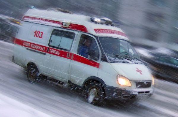 В Петербурге зафиксированы очередные случаи получения травм у горожан из-за неубранной наледи