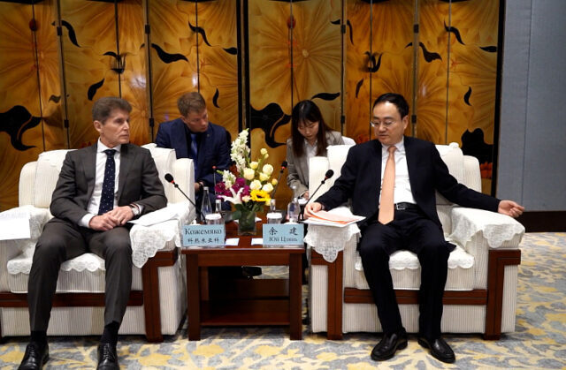 Губернатор Приморья Олег Кожемяко с рабочим визитом посетил Китай