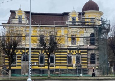 Жители Калининградской области недовольны покраской фасада исторического «Дома Пастора»