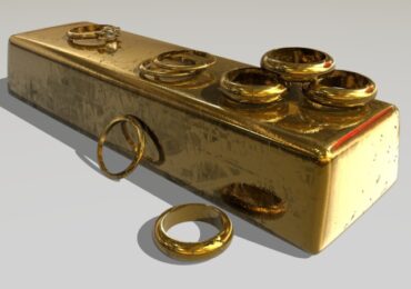В Курске осуждена мошенница, снимавшая порчу через золото