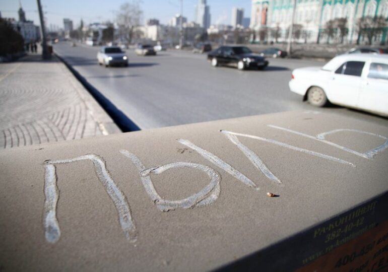 Петербург превратился в пыльный мешок: как уборка города влияет на статистику легочных заболеваний