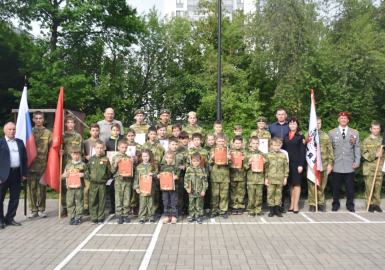 Росгвардейцы Петербурга посетили торжественное мероприятие «Гвардейская смена»