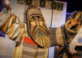 Уличный театр «Небесные бродяги» в Петербурге приглашает на показ спектакля «Домовёнок Кузя»