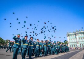 Торжественная церемония выпуска офицеров СПВИ ВНГ РФ состоялась в Петербурге