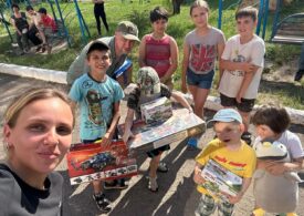 Светлана Столпнер из Петербурга собрала команду волонтёров для помощи детям и животным на освобождённых территориях