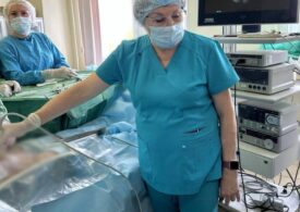 Уникальную внутриутробную операцию беременной близнецами провели в Подмосковье